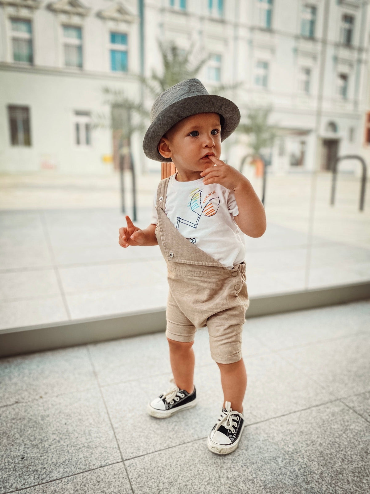 Co to joggery, legginsy, tregginsy? - rodzaje spodni dla dzieci