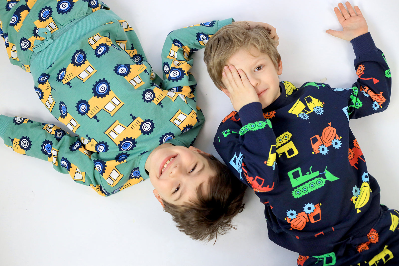 Ubrania dla chłopca na wiosnę - Przegląd nowej kolekcji Endo