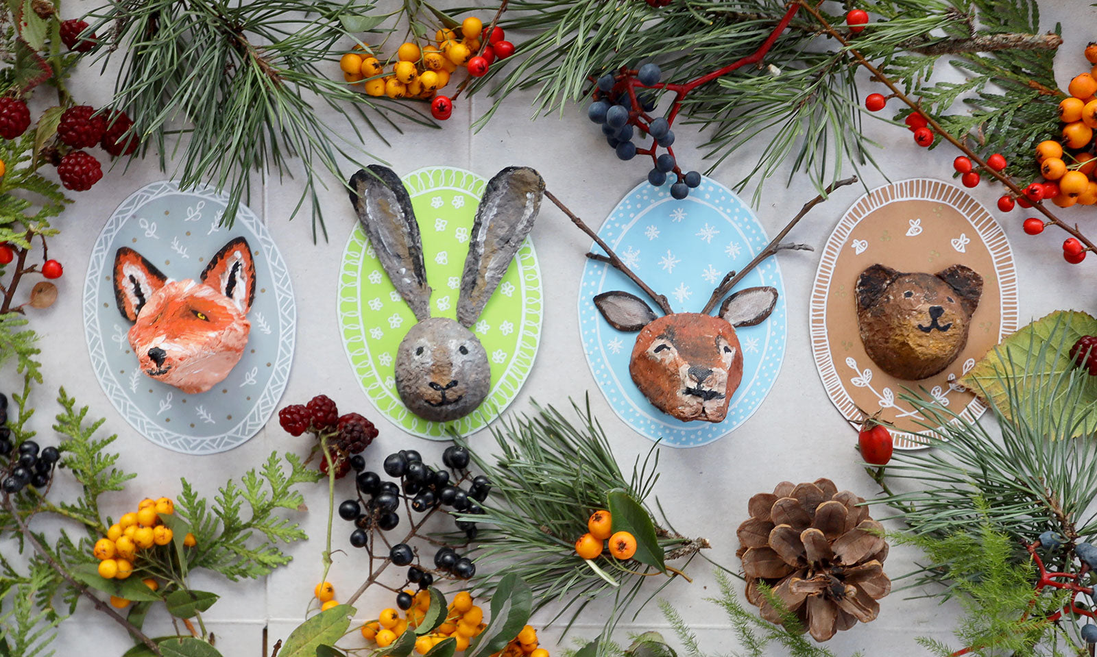 Portrety leśnych zwierząt z wytłoczek po jajkach