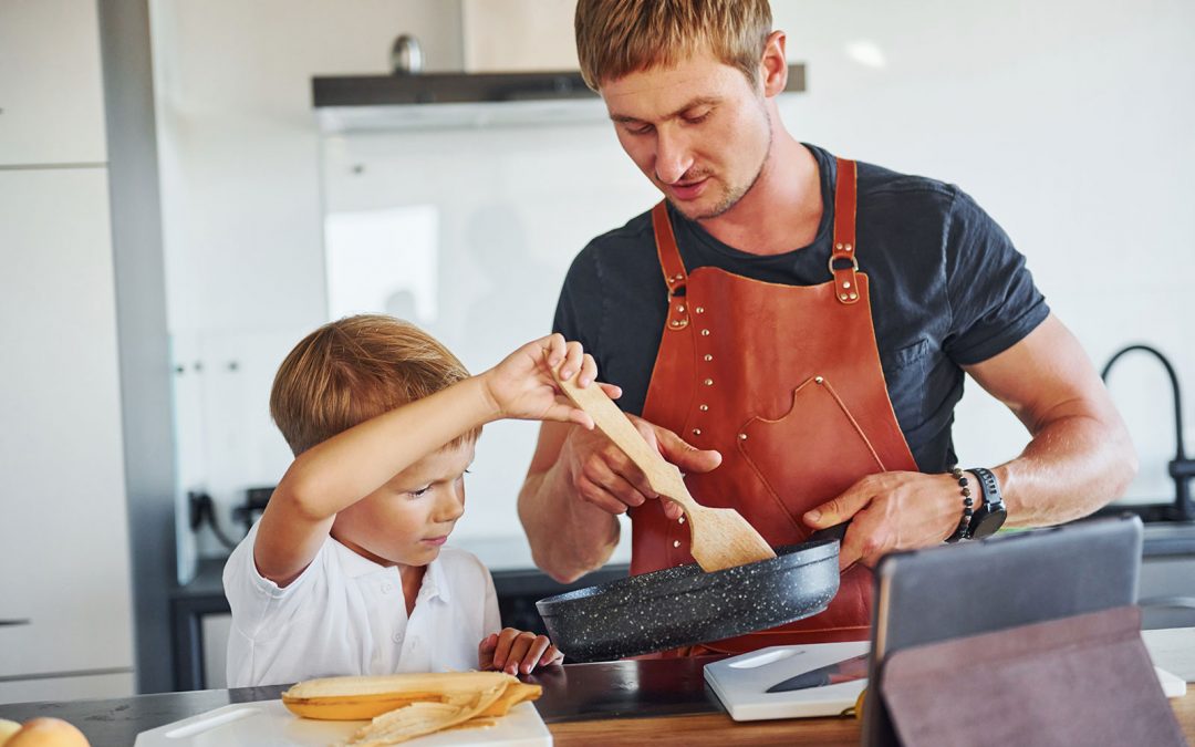 Te akcesoria kuchenne dla dzieci przydadzą się każdemu rodzicowi a wspólne gotowanie zamienią w zabawę