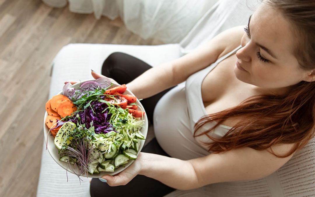 Dieta w ciąży – zasady odżywiania dla przyszłych mam