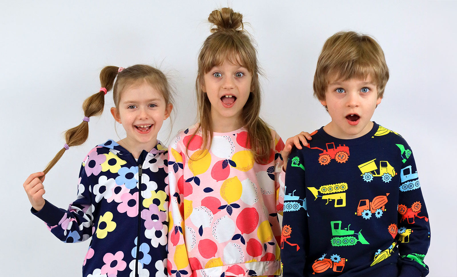 Wzory i desenie - Poznaj trendy wiosny i lata 2024 w odzieży dziecięcej