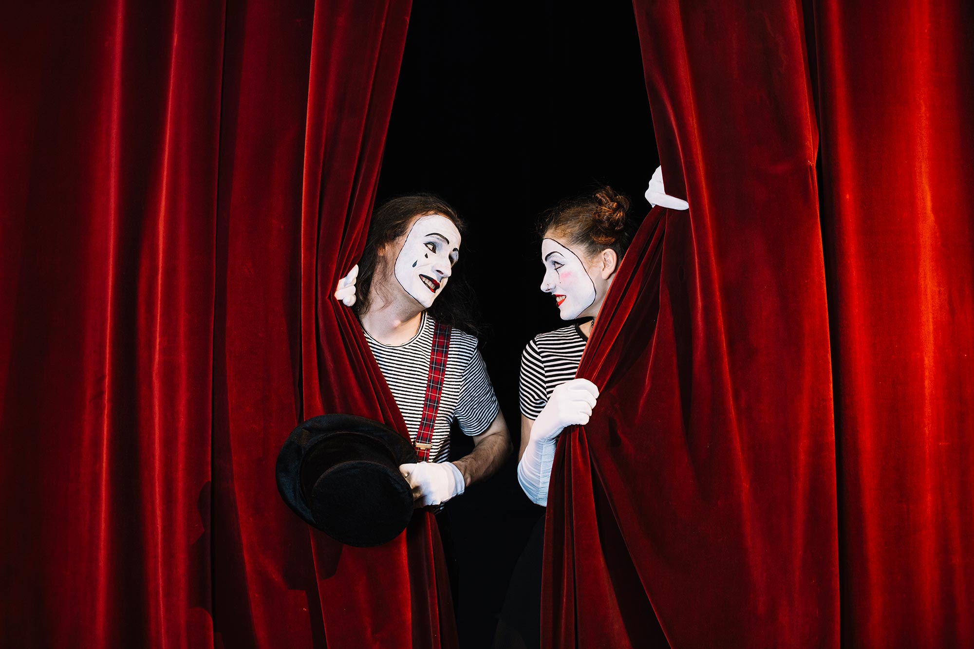 Dlaczego warto chodzić z dzieckiem do teatru?