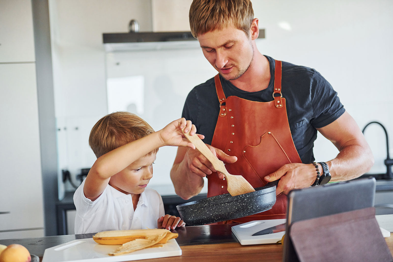 Te akcesoria kuchenne dla dzieci przydadzą się każdemu rodzicowi a wspólne gotowanie zamienią w zabawę