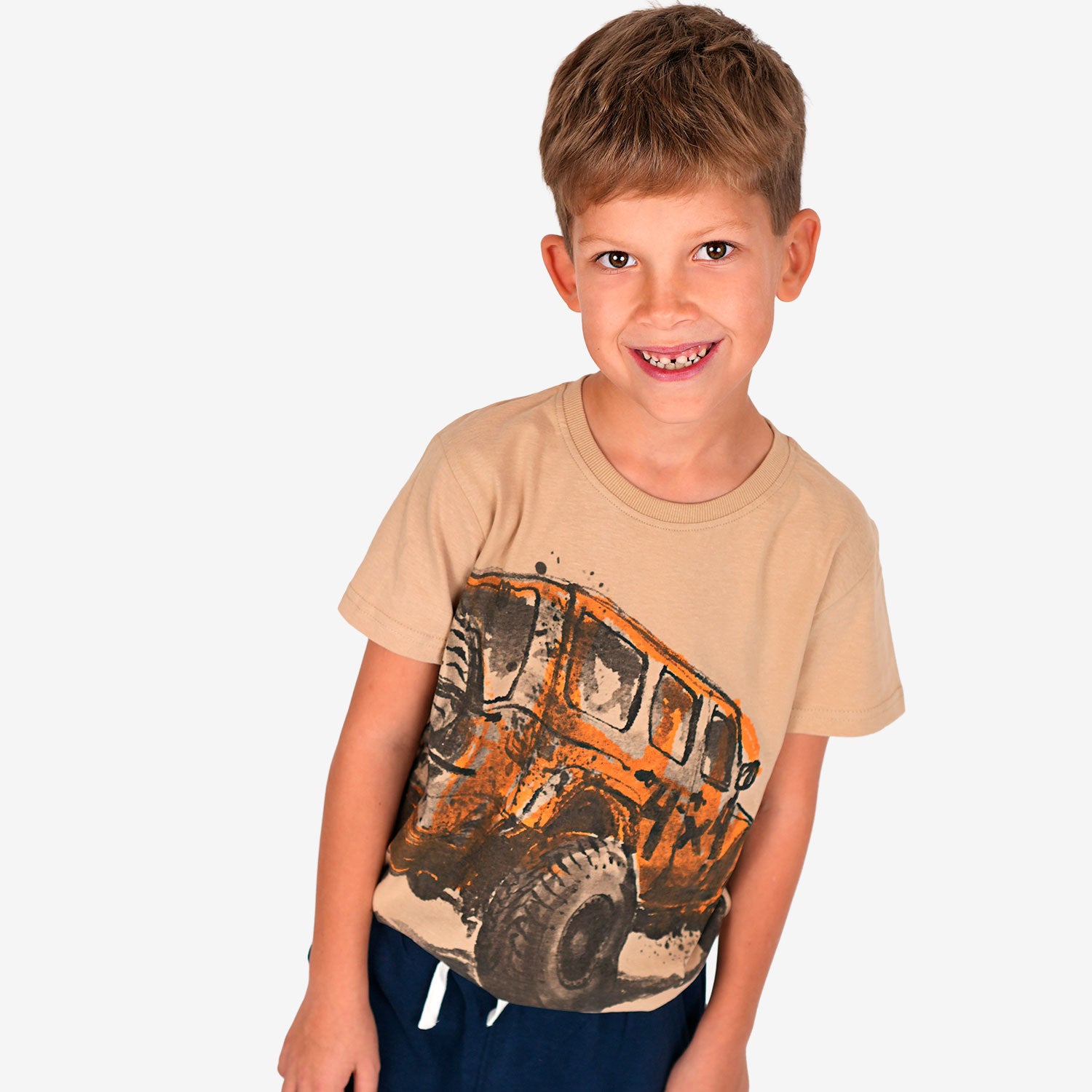 Boy's short-sleeved T-shirt with an off-road car, beige, 9-13 years old