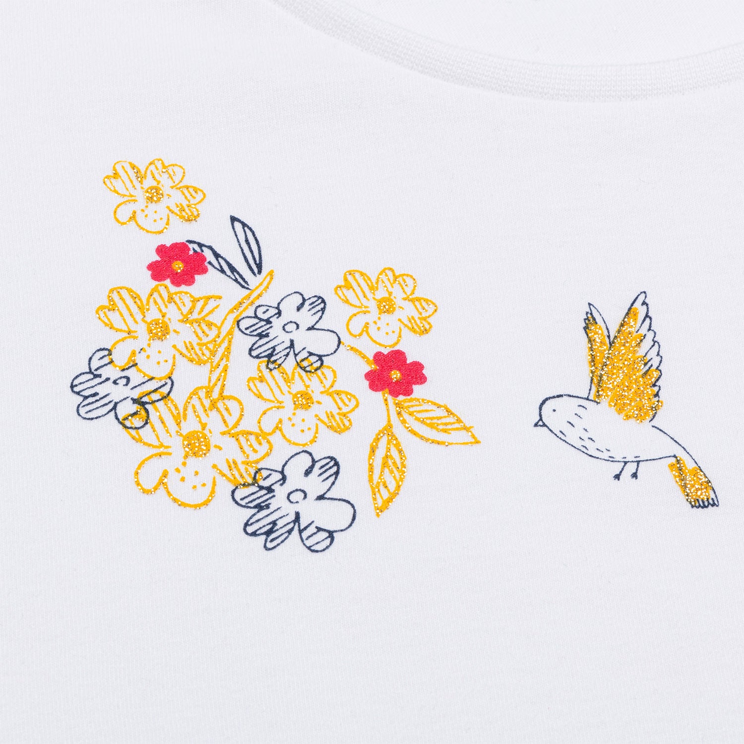 Damski t-shirt z krótkim rękawem, z kwiatkami, biały